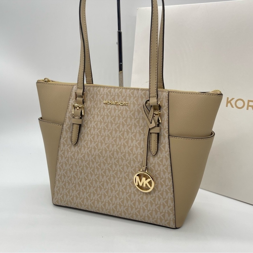 Michael Kors Large Charlotte Tote Bag - Picture 4 of 11
